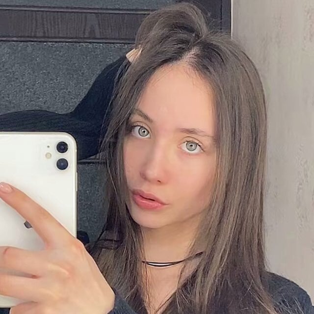 livesexasiancams.com chandaapplin livesex profile in probably next door cams