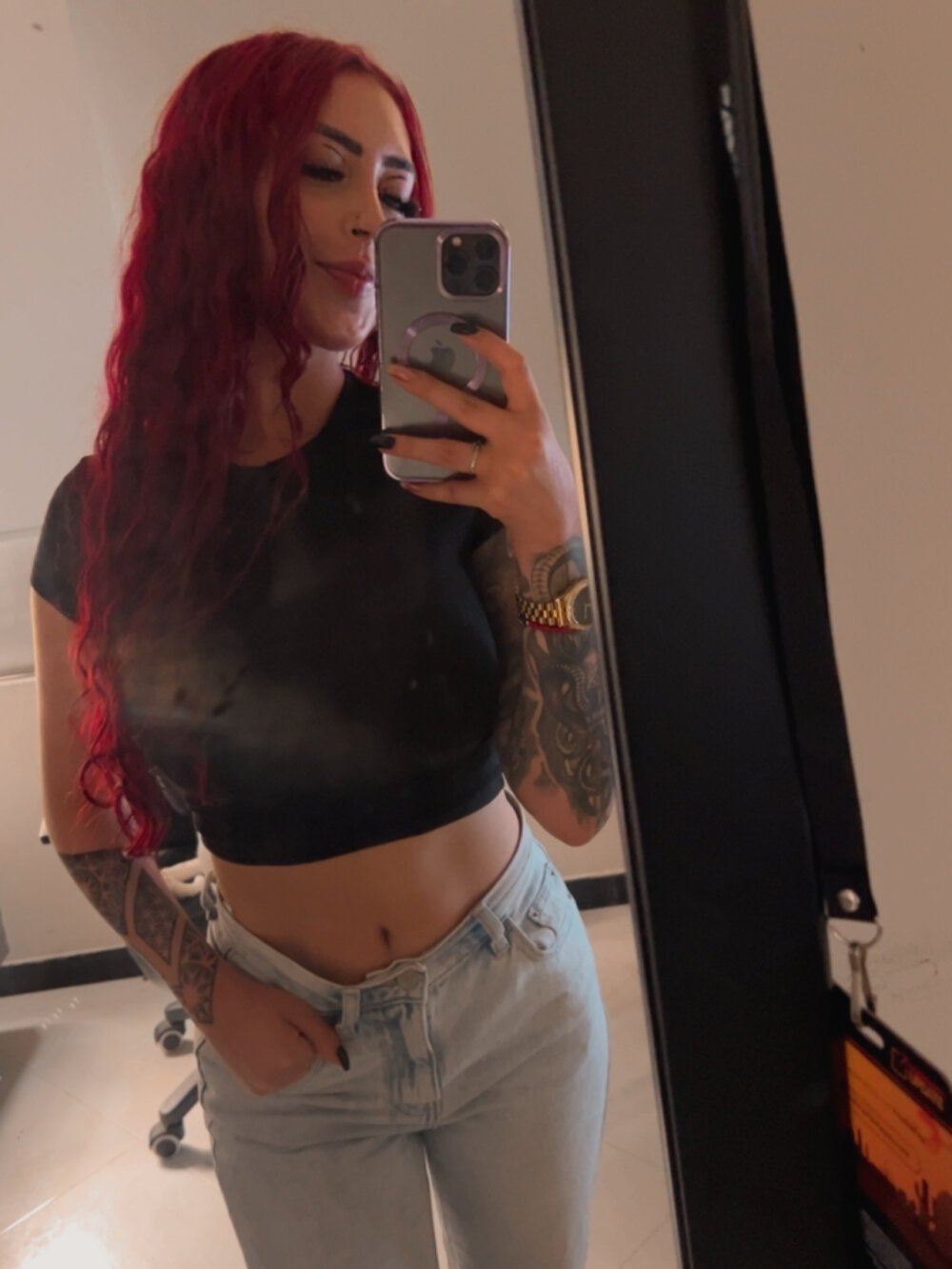 stripchat violette-18 webcam profile pic via pornsexycams.com