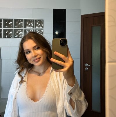 Emily_Blake