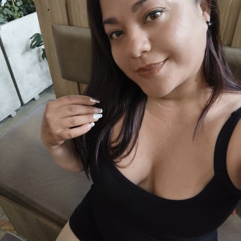 tania_rox profile