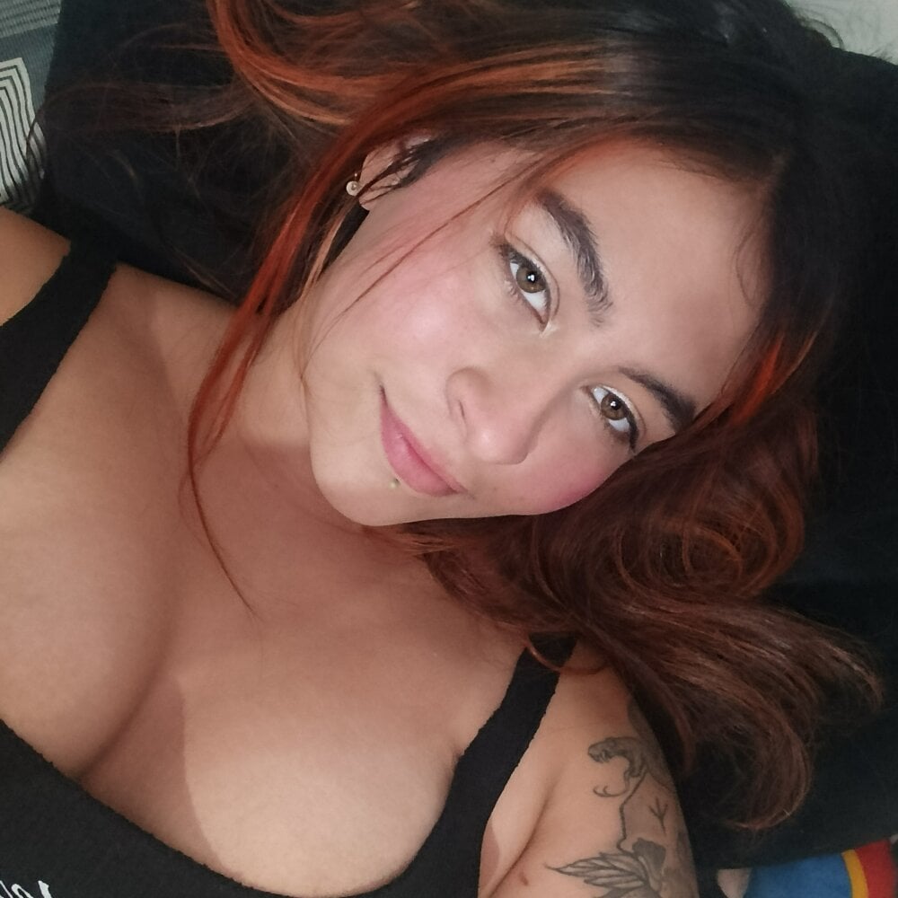 stripchat susana_garciia1 webcam profile pic via cam-performer.com