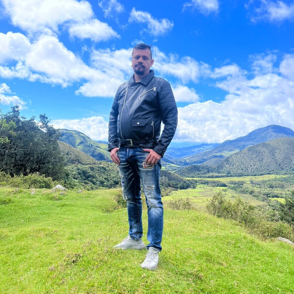 Live sex webcam photo for PRETTYFAKIM #290796986