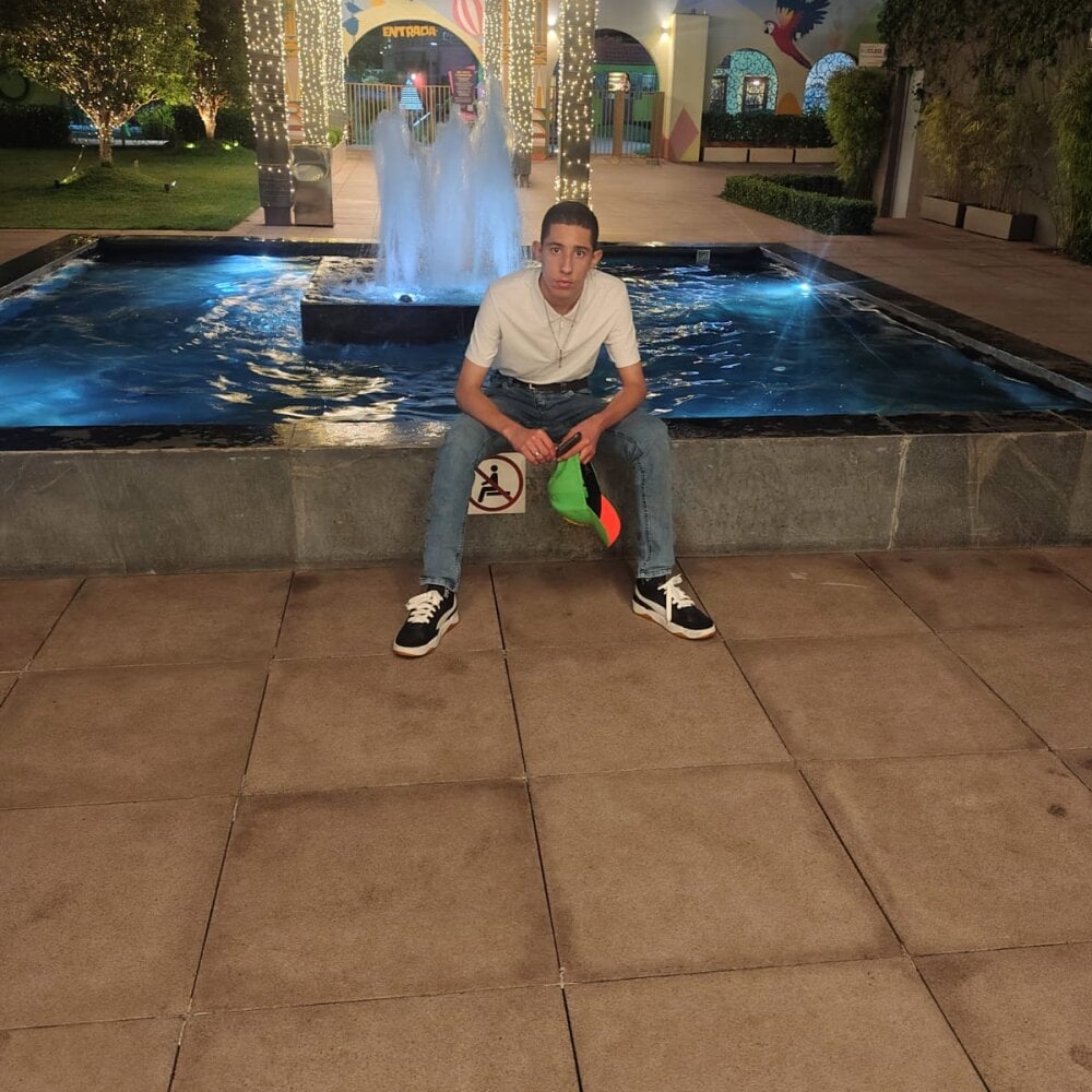 Offline XXX chat modela Caiogostosinho007