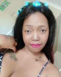 XXCURVYBOOTYXX's Offline XXX Chat