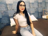 EmmaThompsons' Offline Chat Room