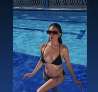 SaraVergara's webcam live show
