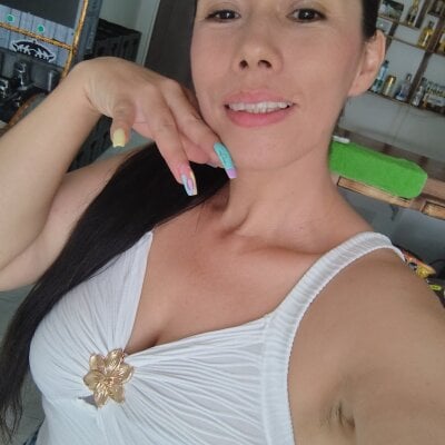 FLACASEXILATINA - Stripchat Lovense Best Cam2cam Girl 