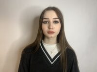 MaryYoungg's Offline Chat Room