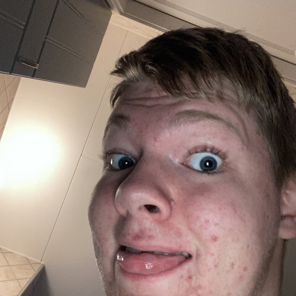 slutswe from stripchat