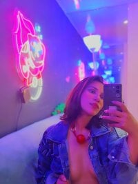 lina_bedoya_'s Live Sex Cam Show