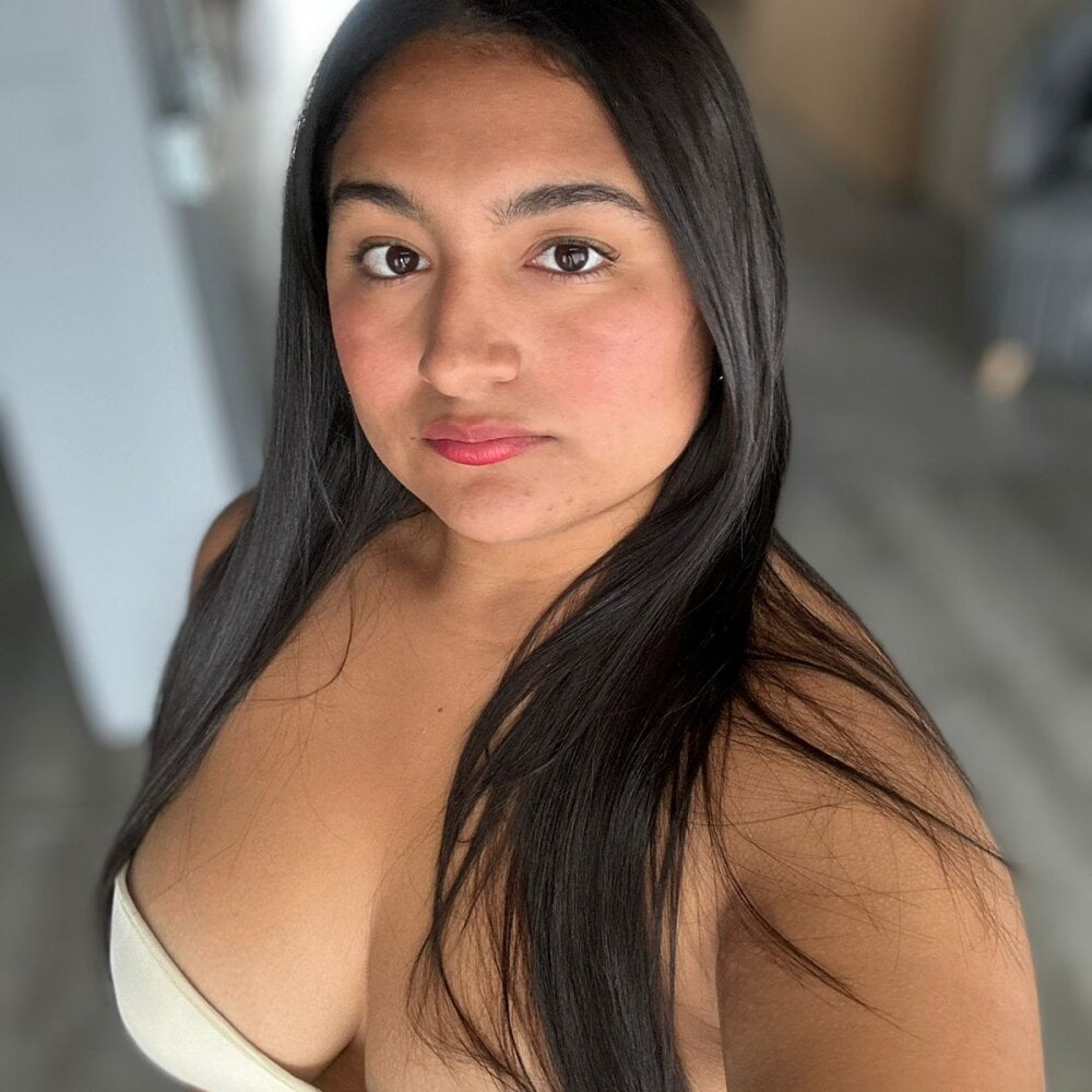 Mia_Blue__ profile