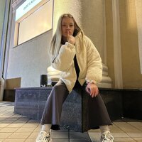 Alicia_Russell's Offline Chat Room