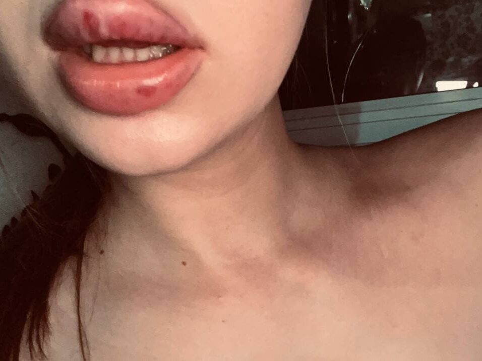 pornsexycams.com lixivey livesex profile in white cams