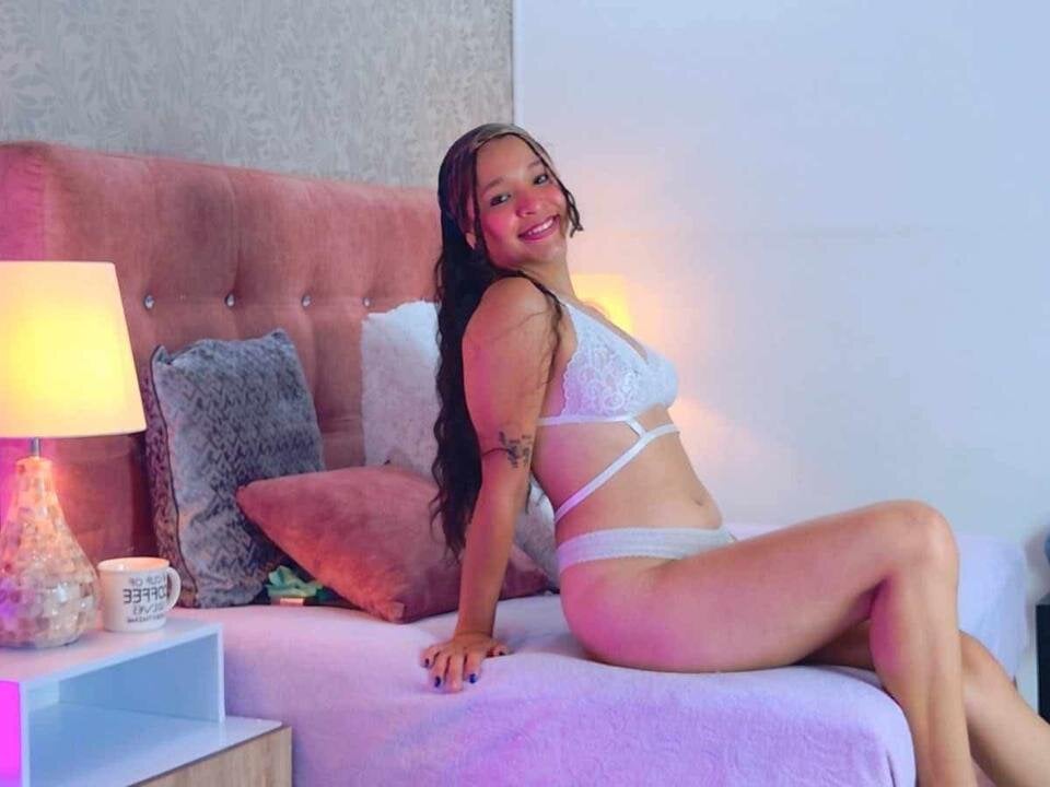 layla__breeze
