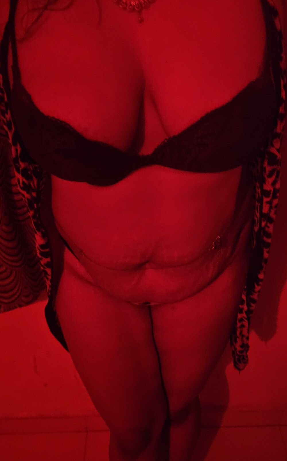 newporncams.com walterpinkman123 livesex profile in im-from-wherever-you-want-me-to-be cams