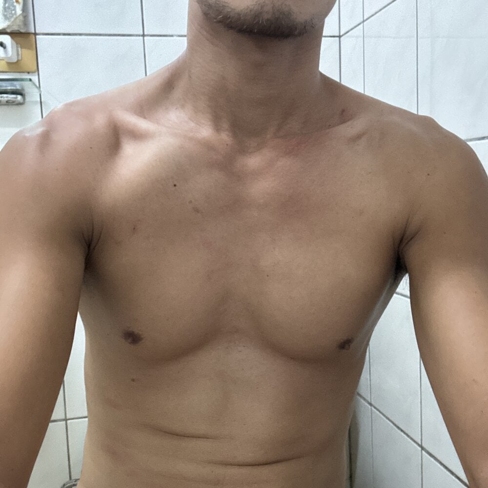 asianhifundog from stripchat