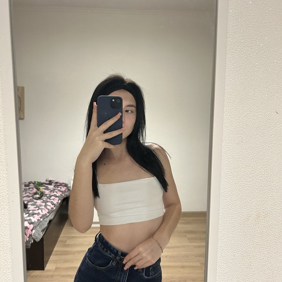 stripchat lumiwink webcam profile pic via iluvcams.com