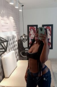TianaS1704's webcam live show
