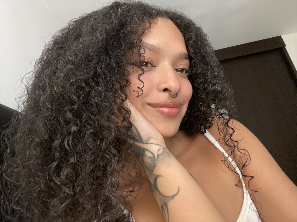 Sophiaa-Smith's Offline XXX Chat