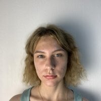 SimonaRosi's Offline Chat Room