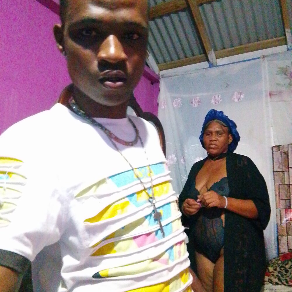 RichandBlondie's Offline XXX Chat