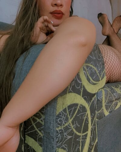 Emiily_lee - latin