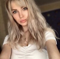 GretaLeee's Offline Chat Room