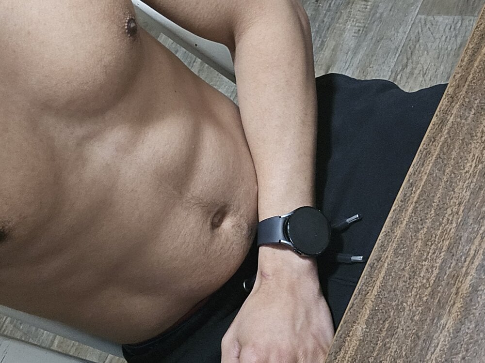 Josh_7T_Curly Chat XXX Ngoại tuyến