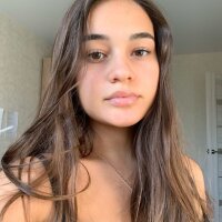 _Sara__stone_'s Offline XXX Chat