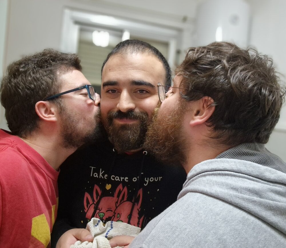 Bear_Throuple