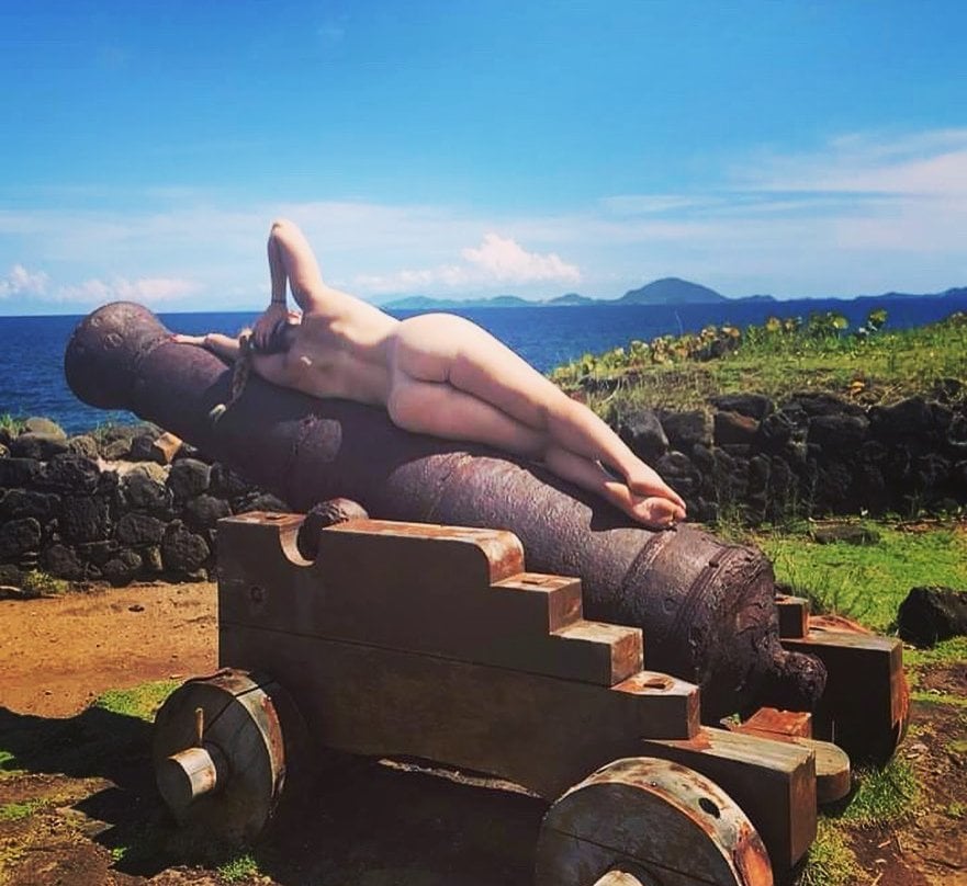 chloereinaprestation: офлайн-секс-чат