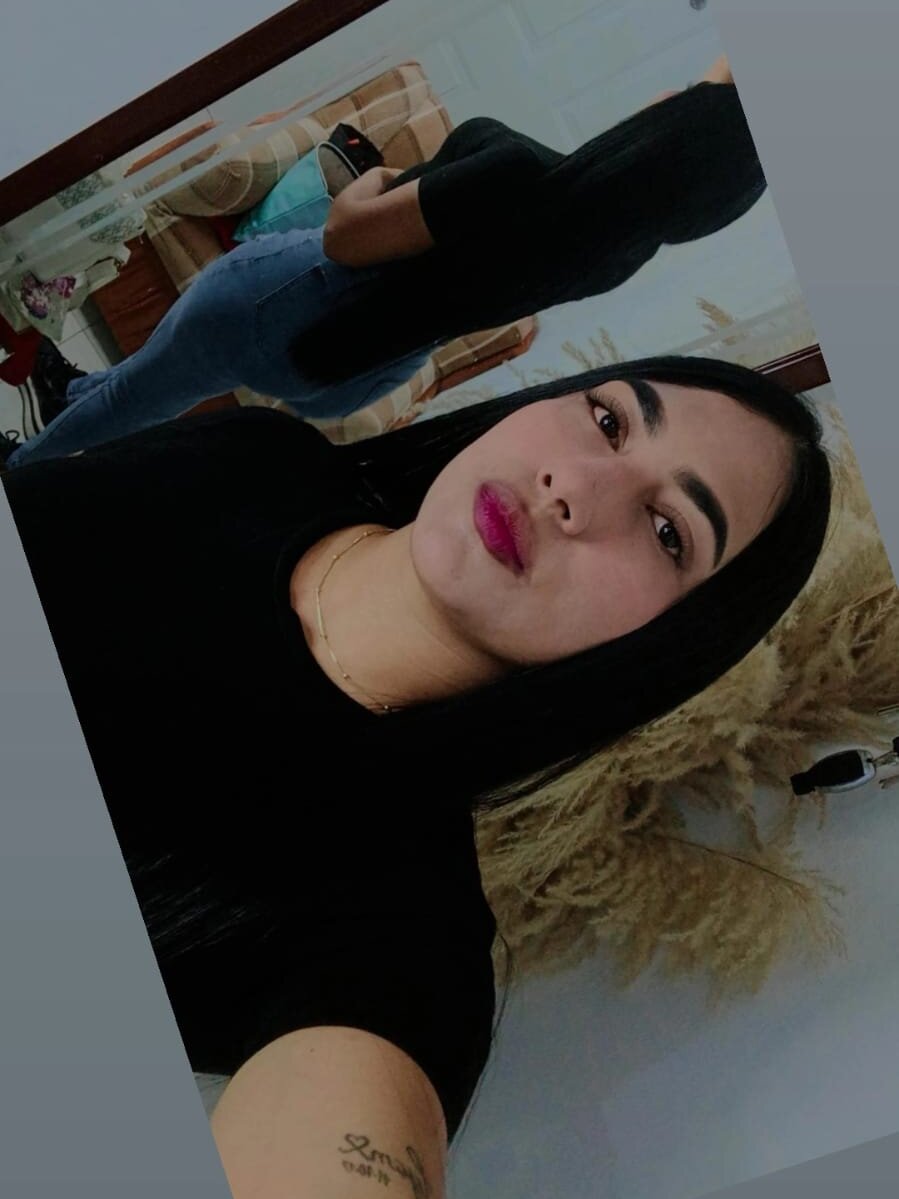 lauraferrer_ profile