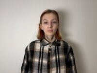 DebiLore's webcam live show