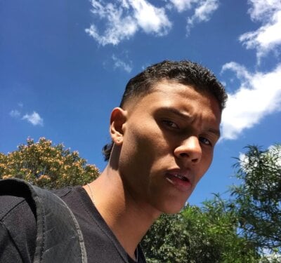 Skinny_boy12