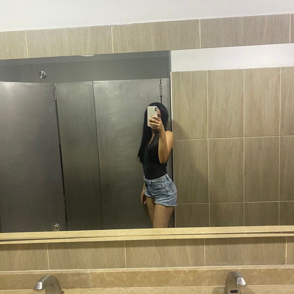 susy_sweety's chat room