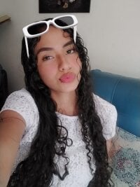 tasnim9_'s Offline Chat Room