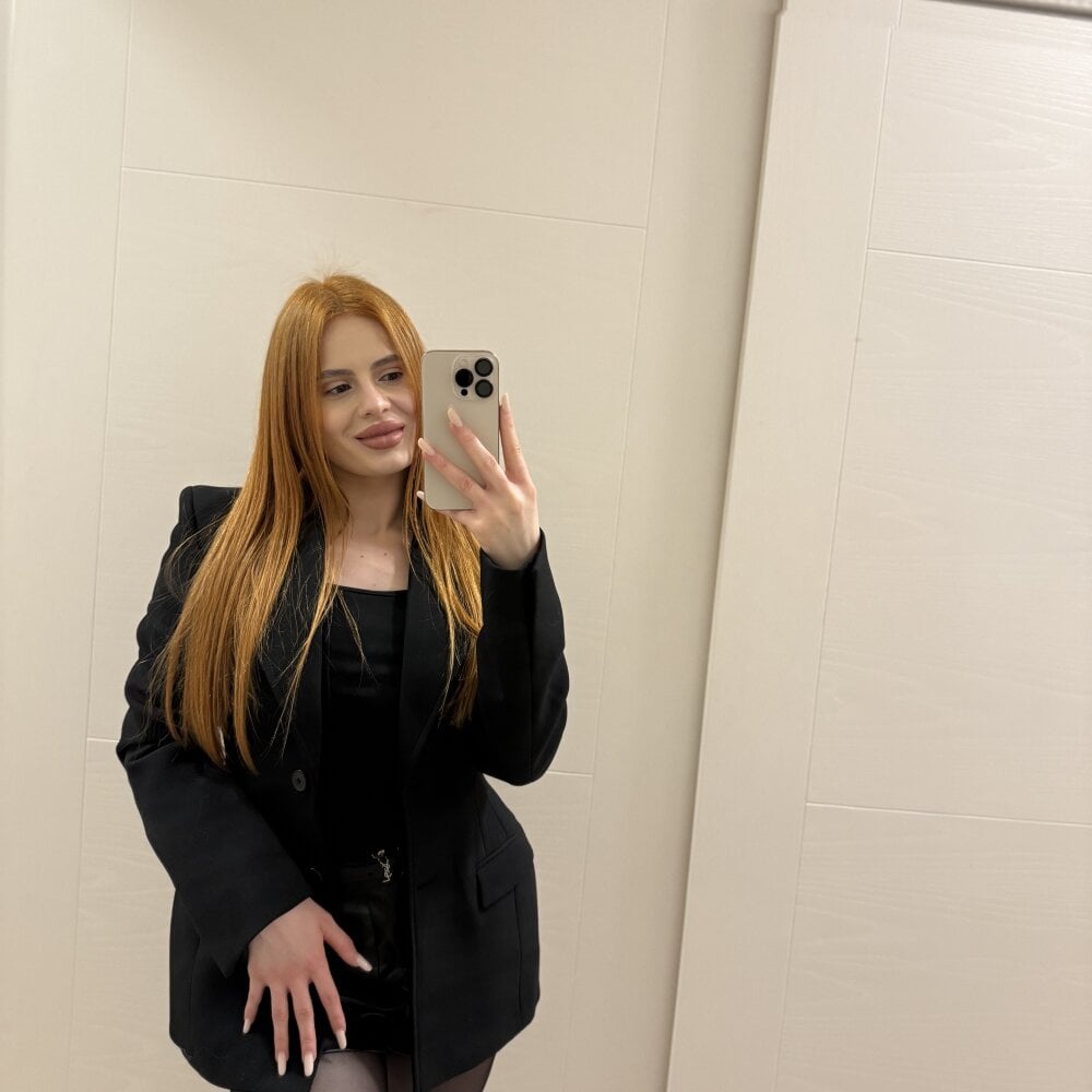 uhlala__