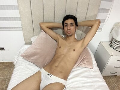 Kris_Santino - Stripchat Boy 