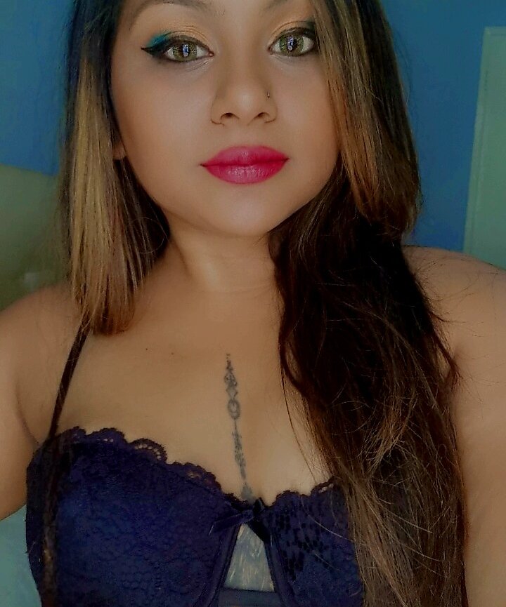elivecams.com Trishy1 livesex profile in i cams