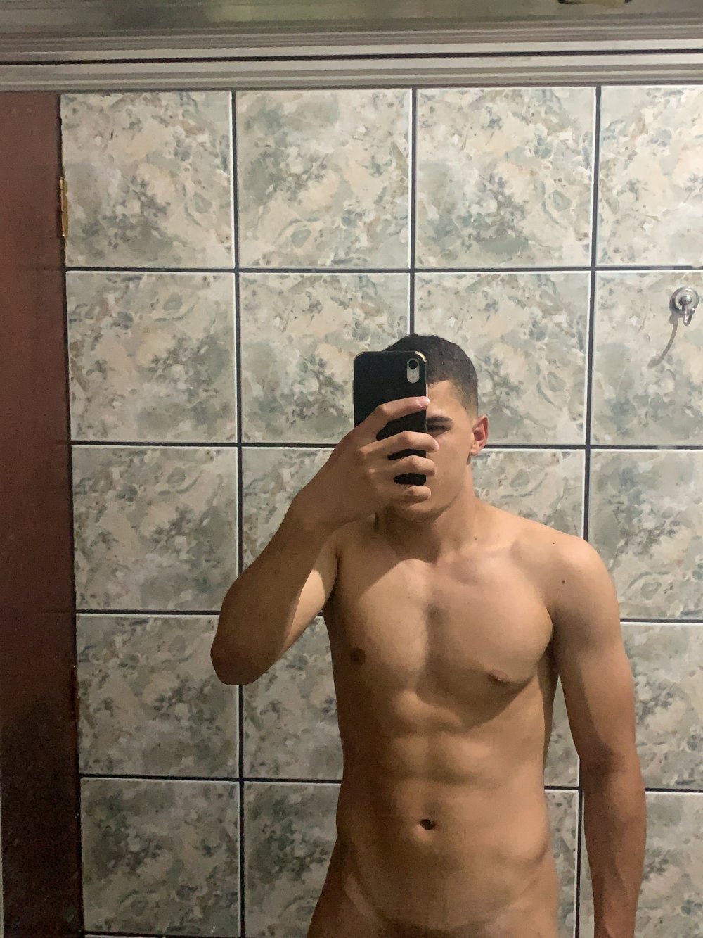 julianopereira2222's Offline XXX Chat