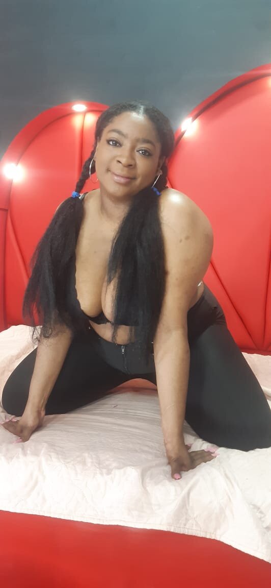 sheylaBBW