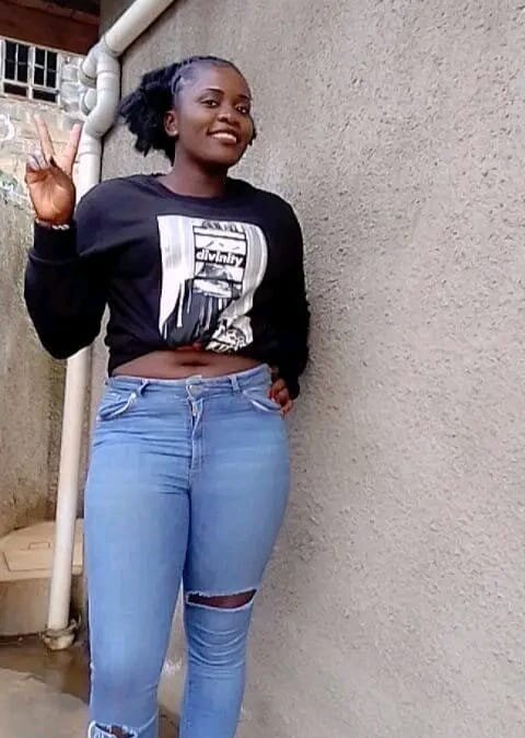 Live sex webcam photo for Horny_queen20 #289785648