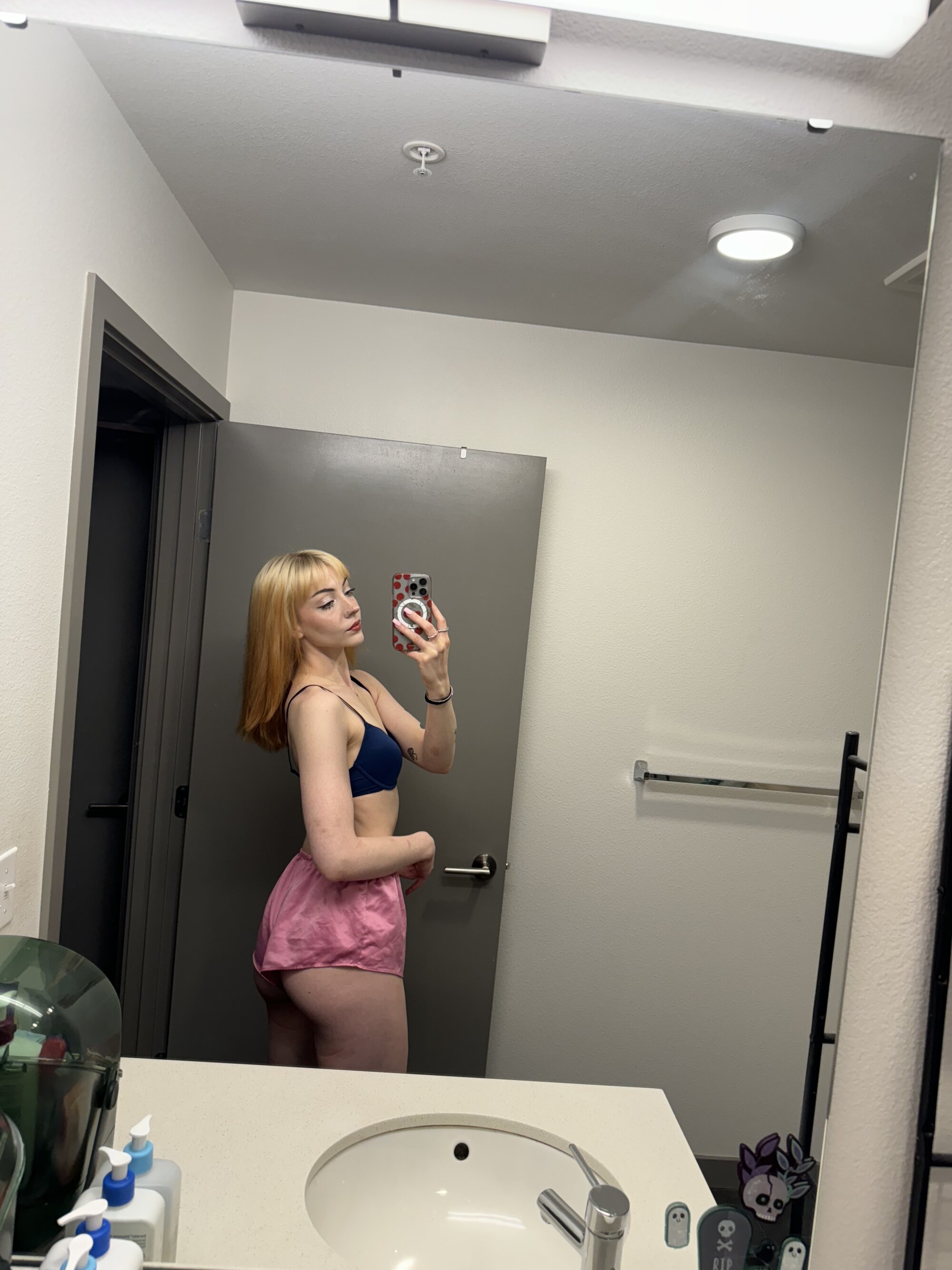 elliestone1