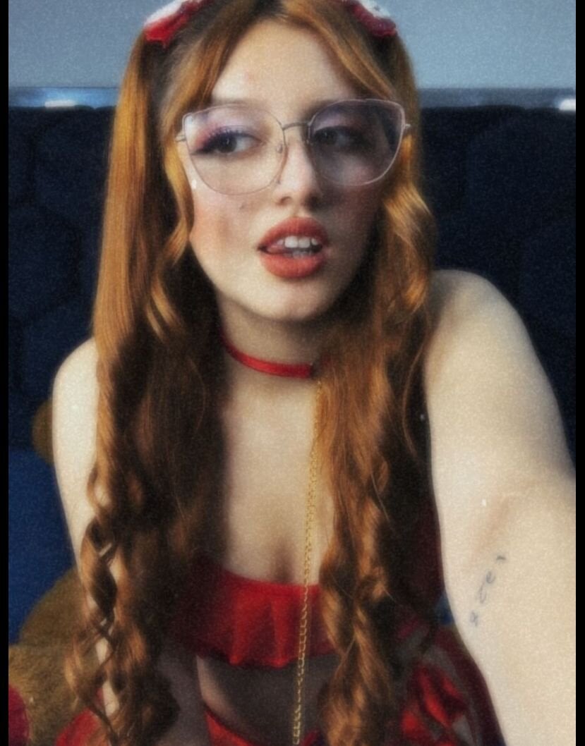 Samanthaa_12 profile