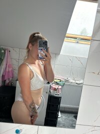 napalona72727's Offline XXX Chat