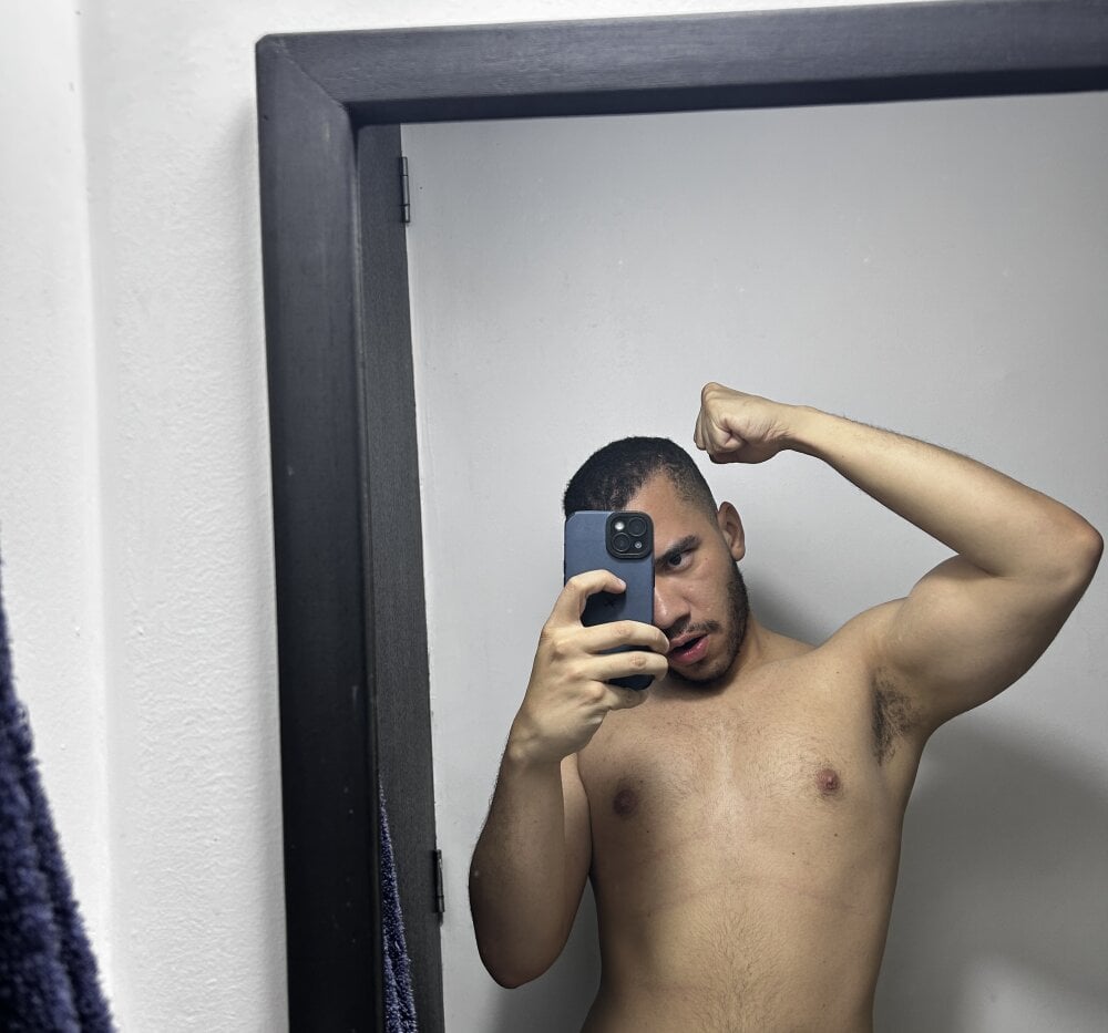 jcum4u's Offline XXX Chat