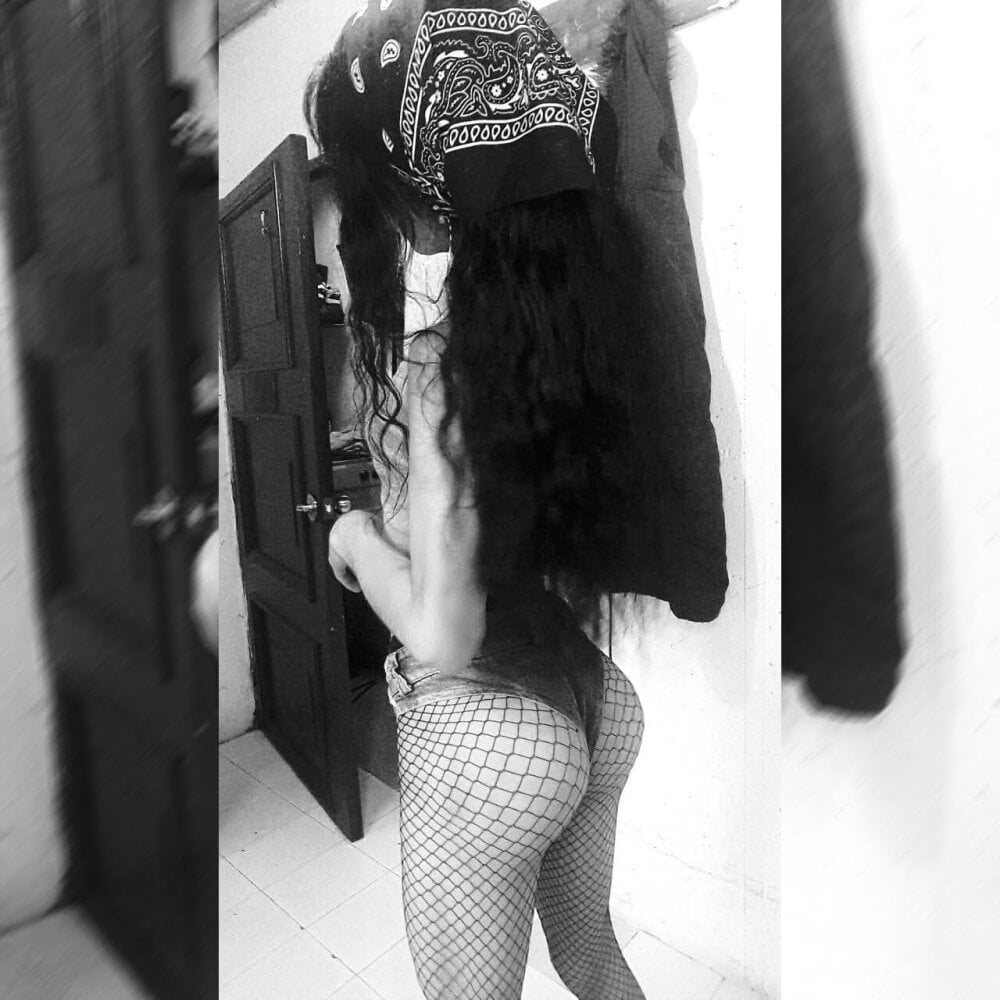 sarassex from stripchat