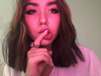 TRIPPYGoddess' Offline Chat Room