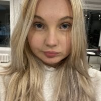 Lilltyra's Offline Chat Room