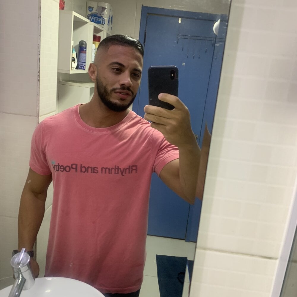 fireblond21 from stripchat